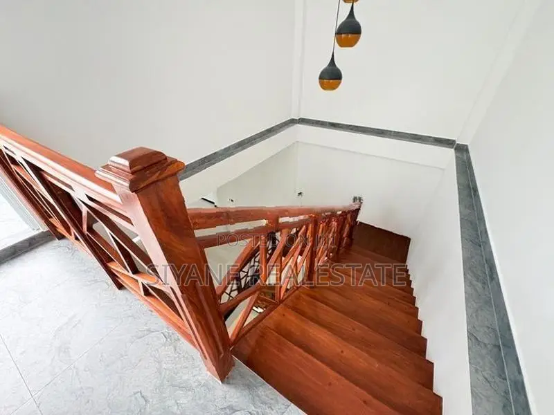 Luxury New House for Sale in Thalawathugoda