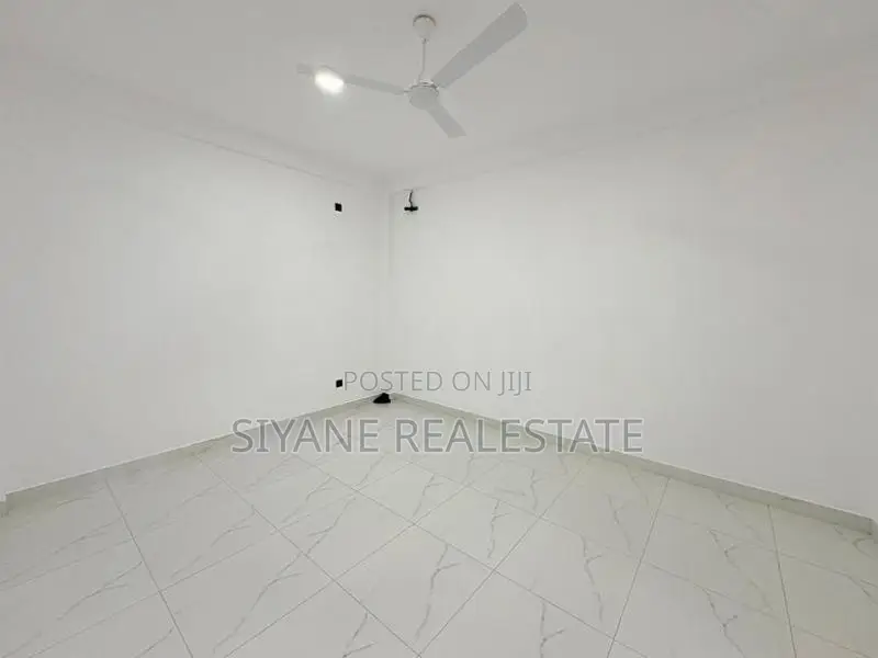 Luxury New House for Sale in Thalawathugoda