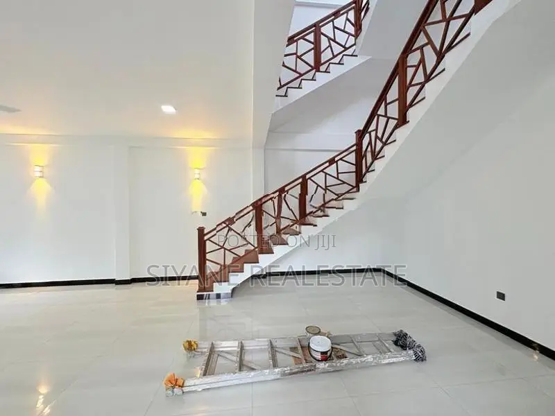 Luxury New House for Sale in Thalawathugoda