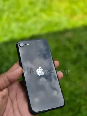 Apple iPhone SE 2 (Used)