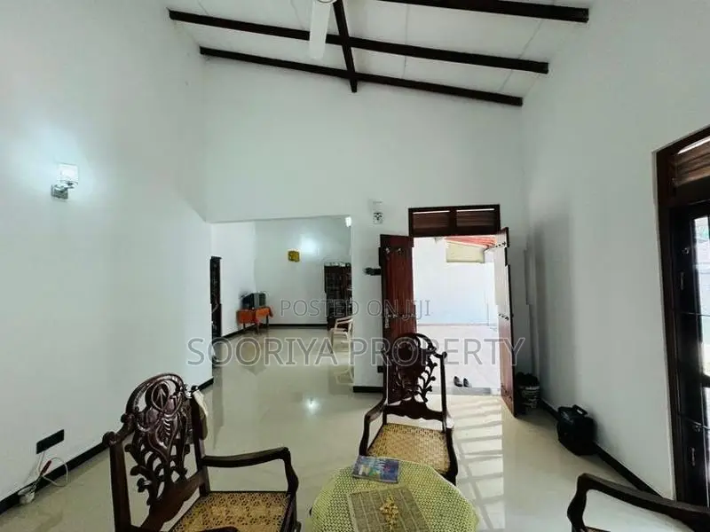 Spacious New House for Sale in Piliyandala