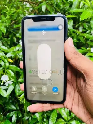 Apple iPhone 11 128GB (Used)