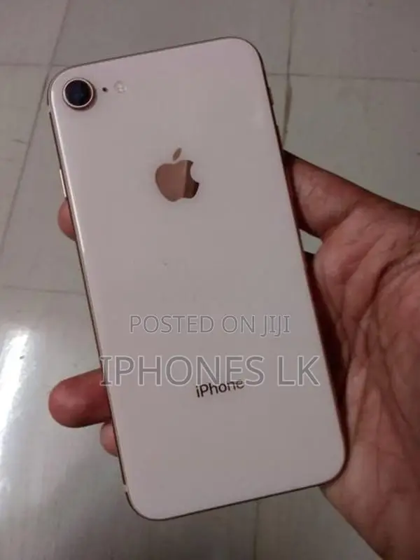 Apple iPhone 8 (Used)