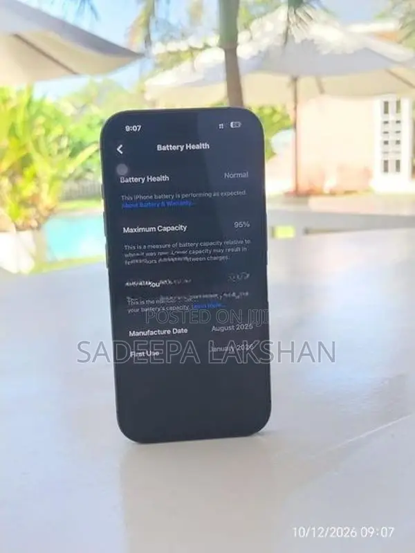 Apple iPhone 17 (Used)