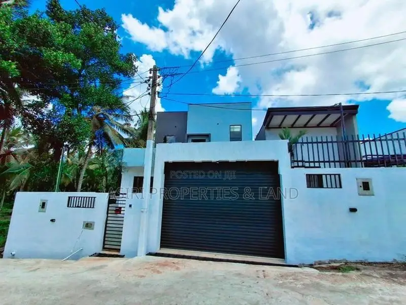TWO STORY MODERN HOUSE FOR SALE IN PILIYANDALA POLGASOWITA