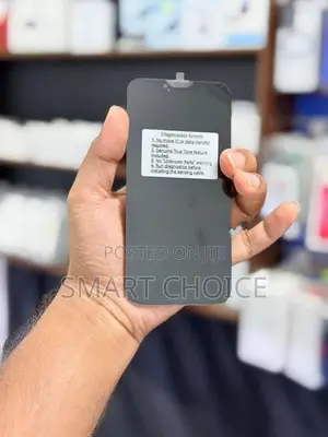 Apple iPhone 13 OLED Diagnostic Display (No Error Massages)