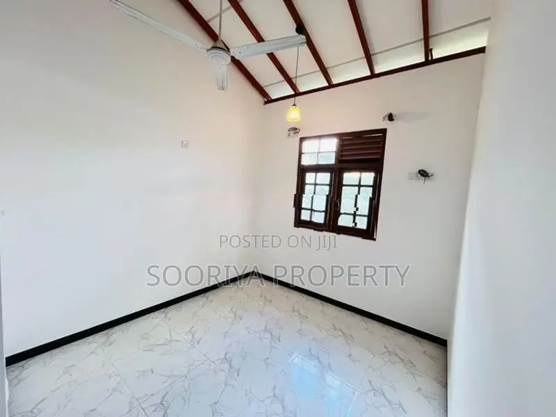 Almost Brand New Luxury House for Sale in Piliyandala