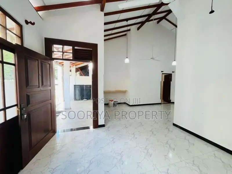 Luxury New House for Sale in Kesbewa