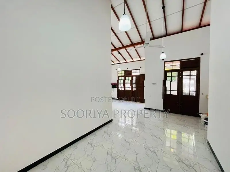 Luxury New House for Sale in Kesbewa