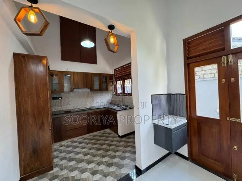 Super Luxury House for Sale in Piliyandala Kesbewa
