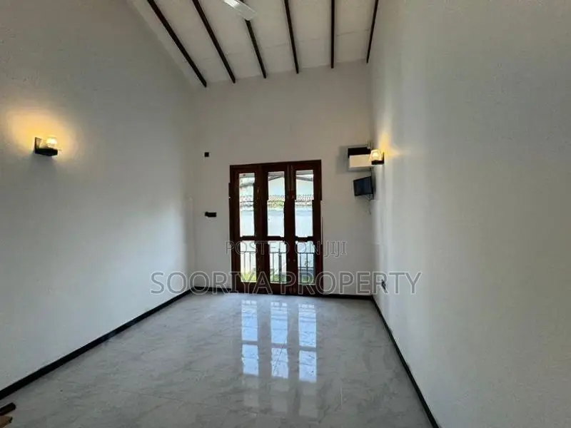 Super Luxury House for Sale in Piliyandala Kesbewa