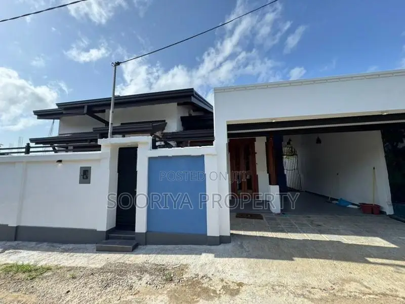 Super Luxury House for Sale in Piliyandala Kesbewa