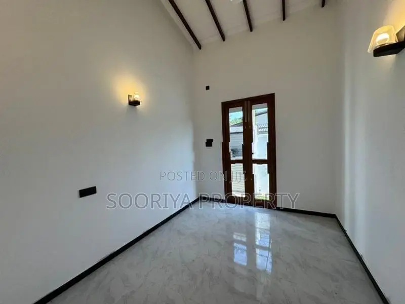 Super Luxury House for Sale in Piliyandala Kesbewa