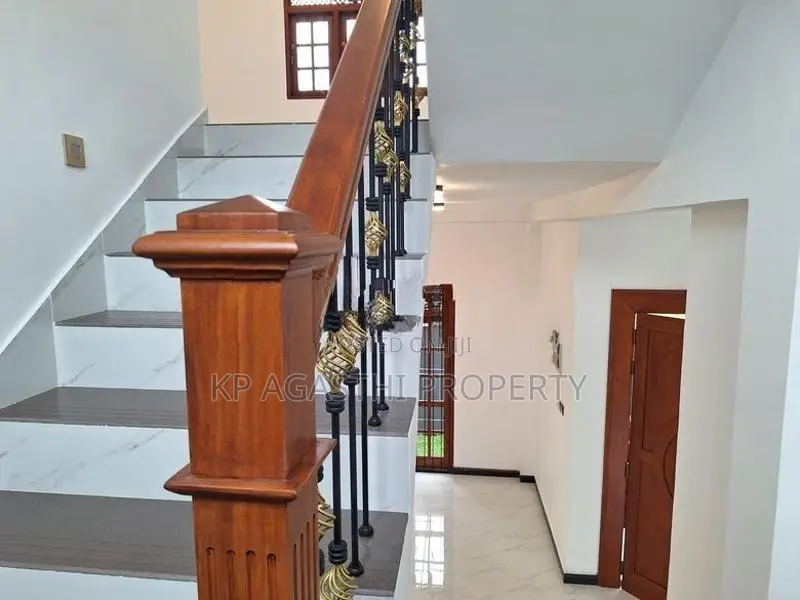 modern luxury house for sale in piliyandala