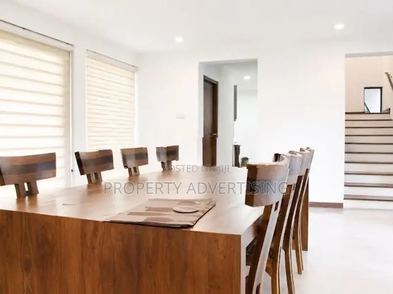 Battaramulla Pothuvarama Road Luxury House for Sale