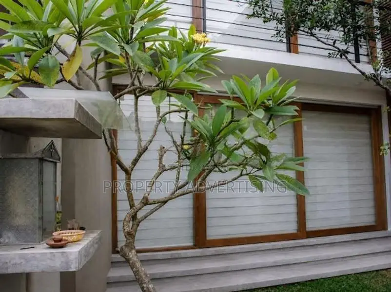 Battaramulla Pothuvarama Road Luxury House for Sale