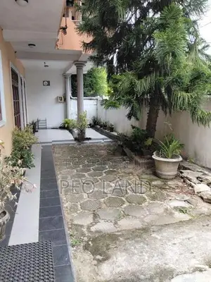 (HL361) Land with Two Houses for Sale in Kiribathgoda