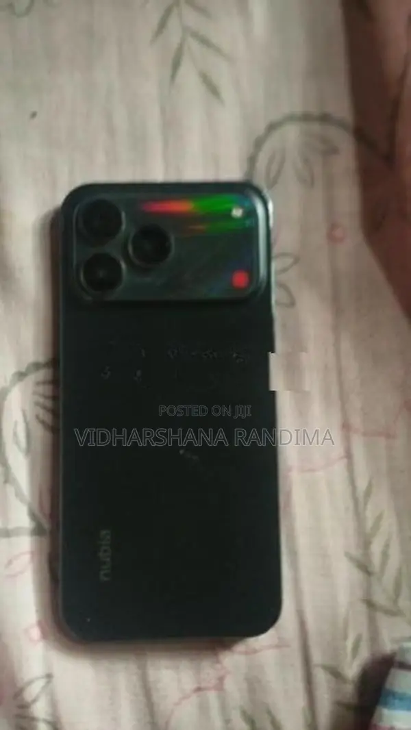 ZTE nubia V80 Design (Used)