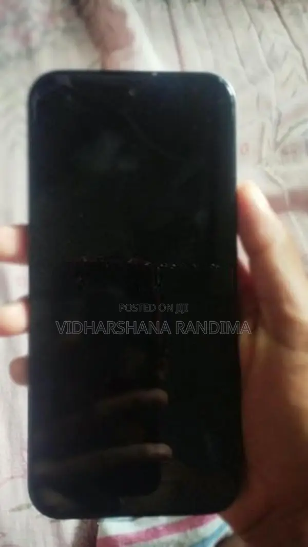 ZTE nubia V80 Design (Used)
