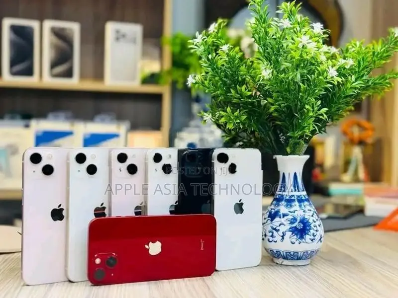 Apple iPhone 13 256GB Full Set (Used)