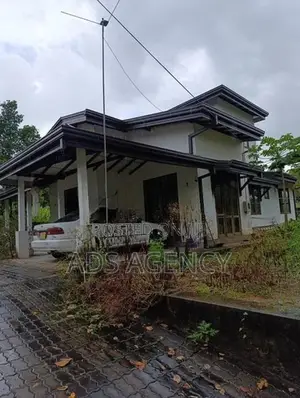 House For Sale In Veyangoda