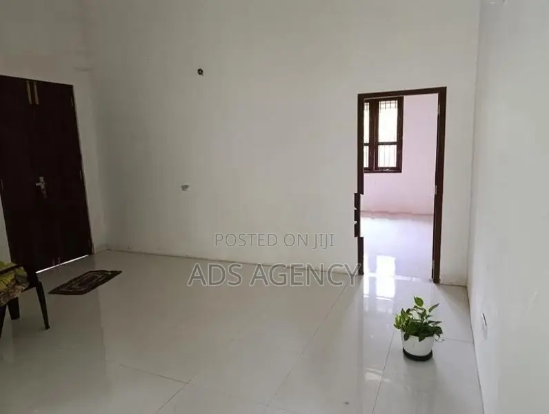 House For Sale In Veyangoda