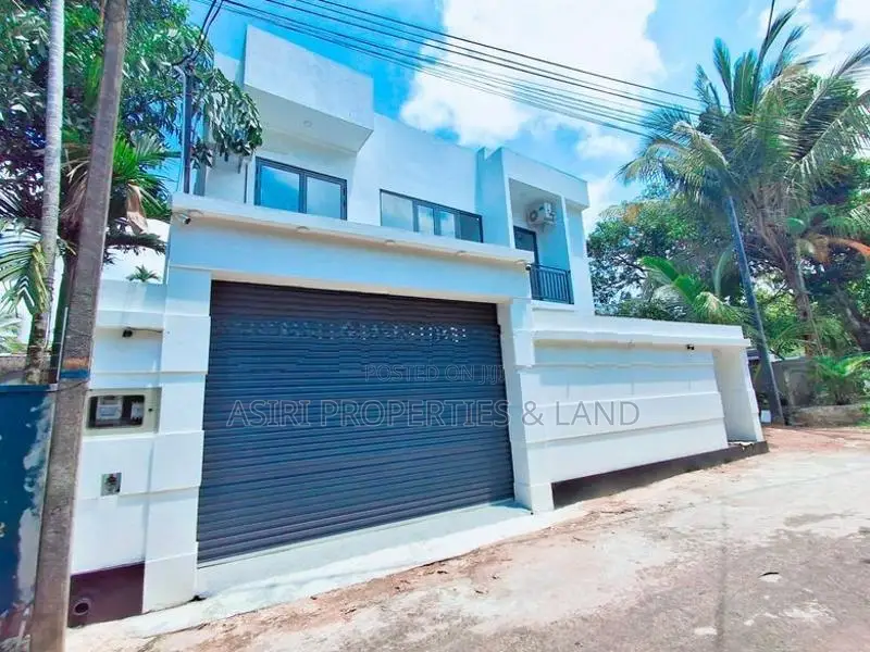 Brand New 4 Bedrooms House for Sale in Piliyandala Miriswaththa