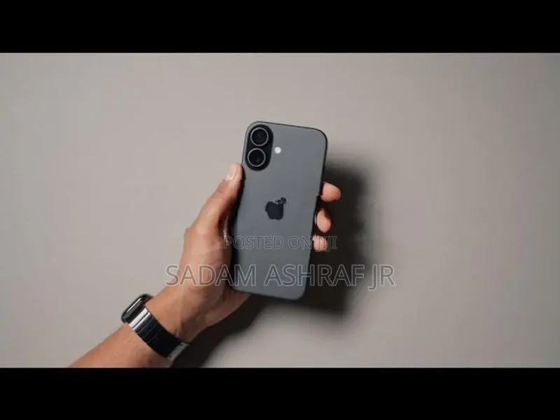 Apple iPhone 16 (Used)