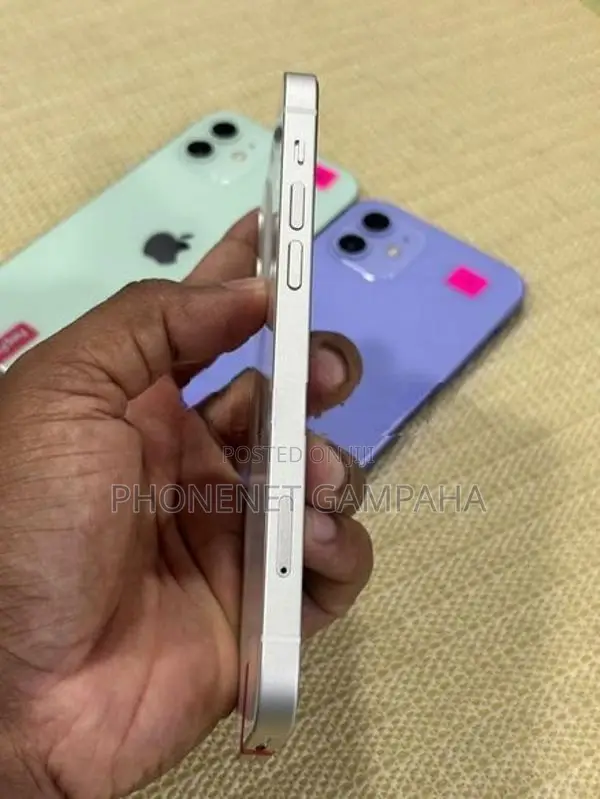 Apple iPhone 12 128GB (Used)