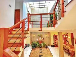 Luxury Three Storey House in Piliyandala Town Area. With Furnished