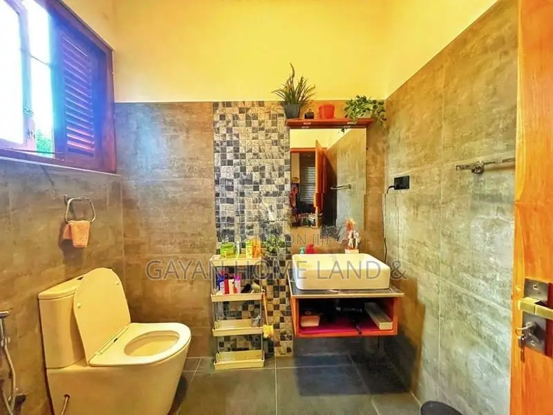 Luxury Three Storey House in Piliyandala Town Area. With Furnished