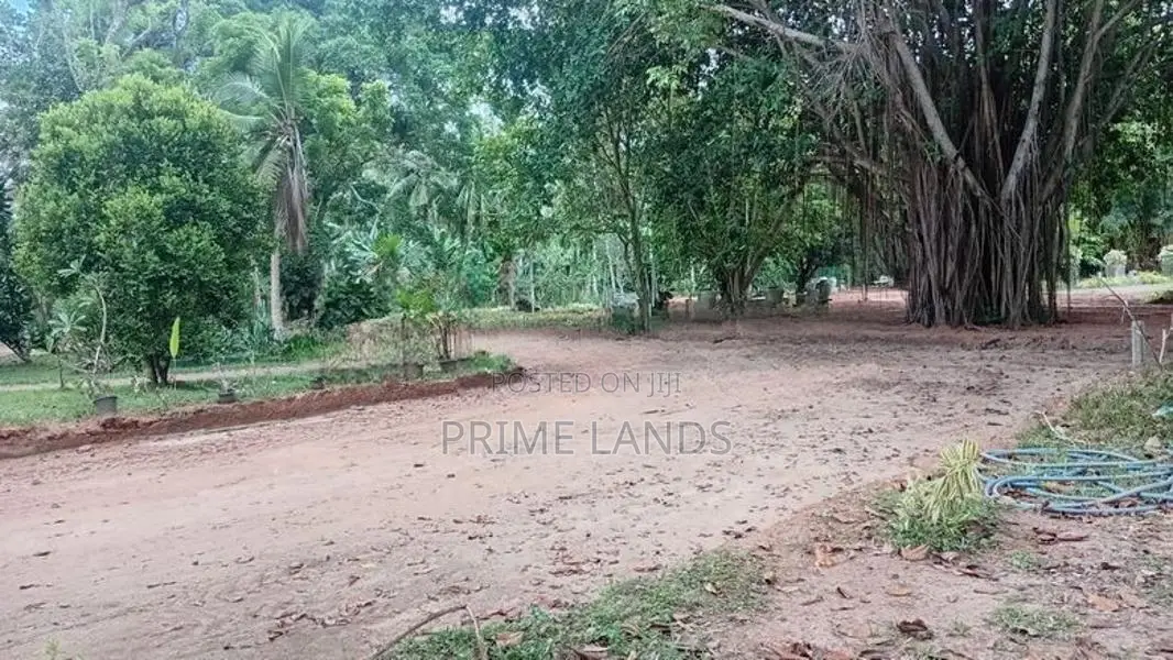 Land for Sale in Negombo Diulapitiya Rood