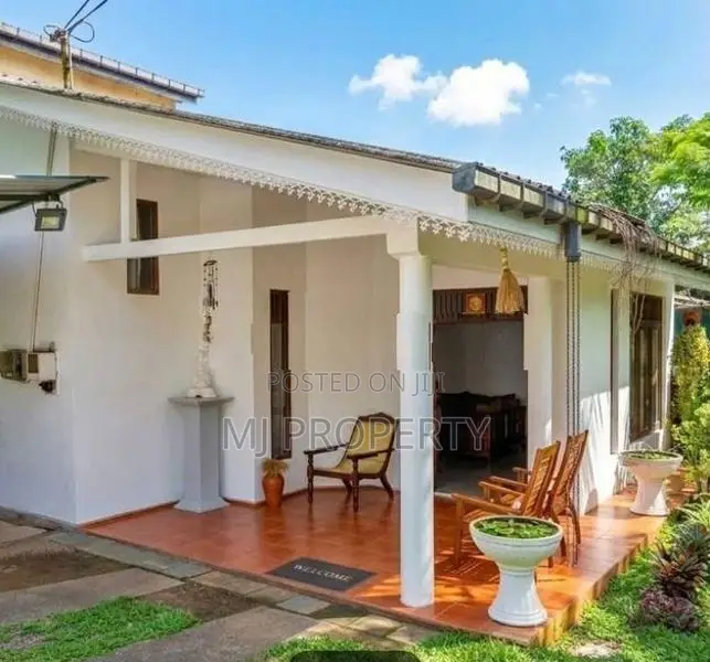 ( SR-1291) Valuable Two Storey House Rent in Athurugiriya