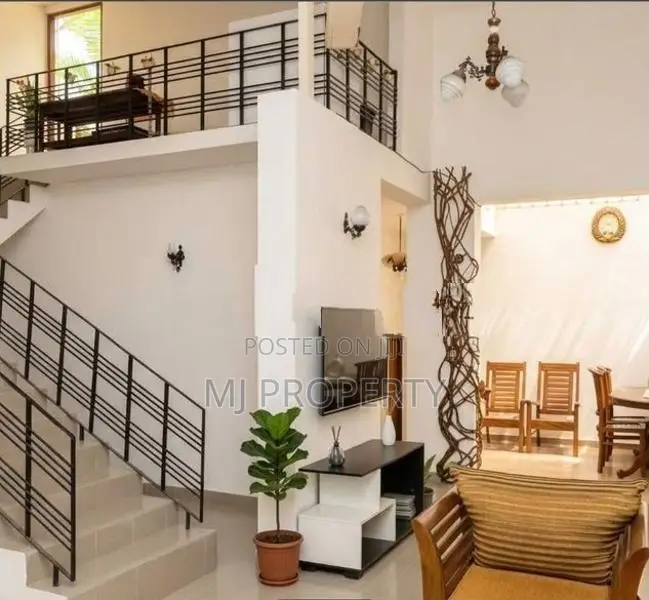 ( SR-1291) Valuable Two Storey House Rent in Athurugiriya