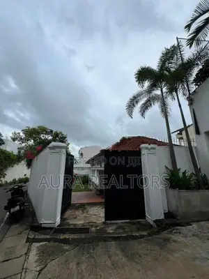Land with House For Sale in Nugegoda (P-270)