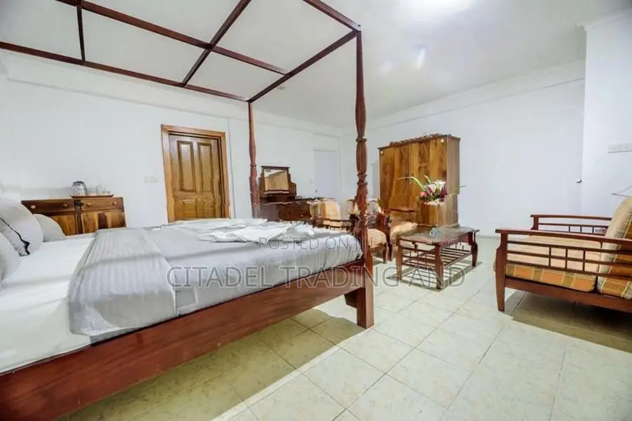 Premium Hotel For Sale In Nuwara Eliya - CC960