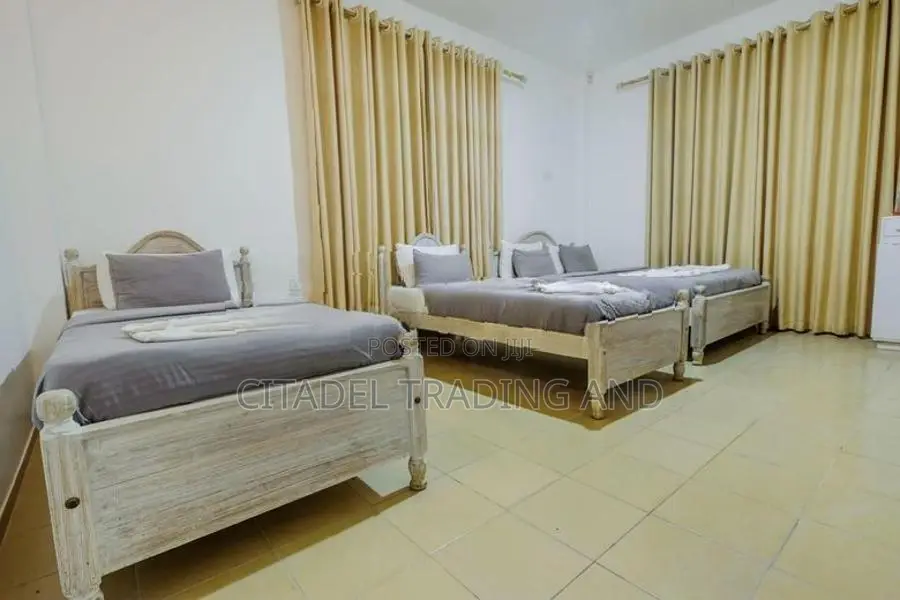 Premium Hotel For Sale In Nuwara Eliya - CC960