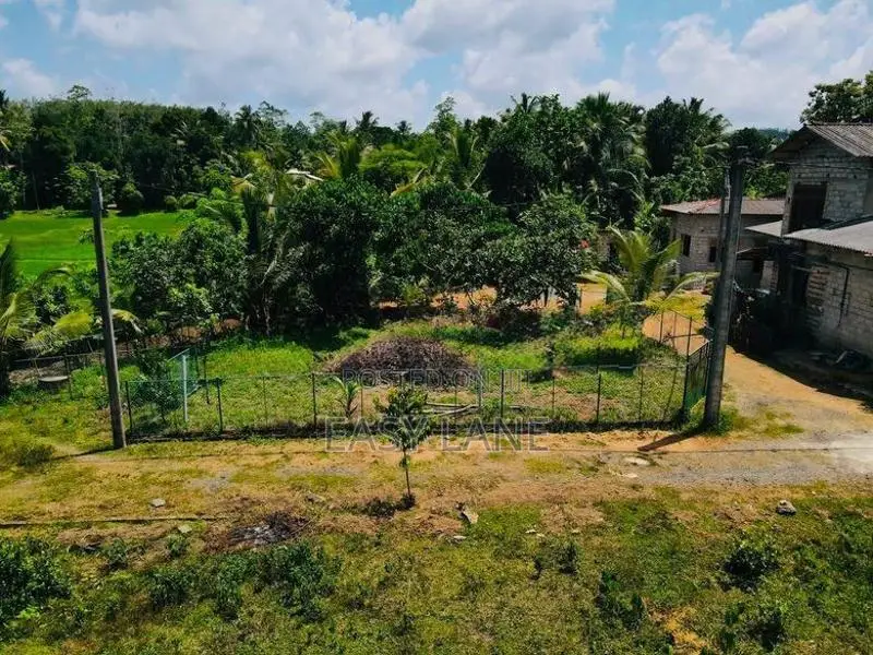 හොරණ, රයිගම පර්චසයක් 2. ට අගනා බිම් කොටසක් විකිණීමට