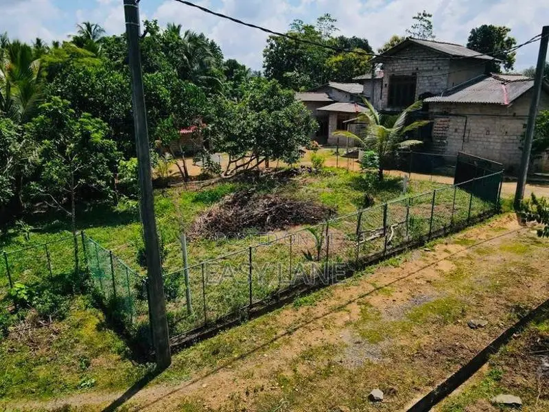 හොරණ, රයිගම පර්චසයක් 2. ට අගනා බිම් කොටසක් විකිණීමට