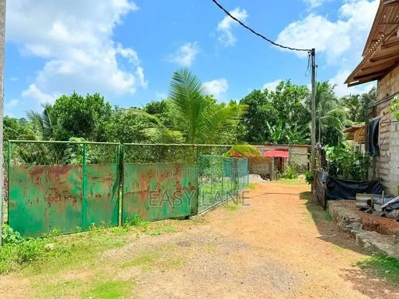 හොරණ, රයිගම පර්චසයක් 2. ට අගනා බිම් කොටසක් විකිණීමට