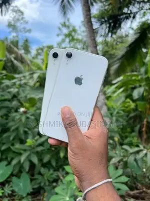 Apple iPhone XR (Used)