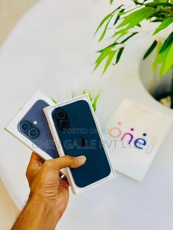Apple iPhone 16 128GB (Used)