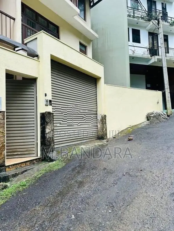 Luxury Apartment for Sale at Kandy Lake Round