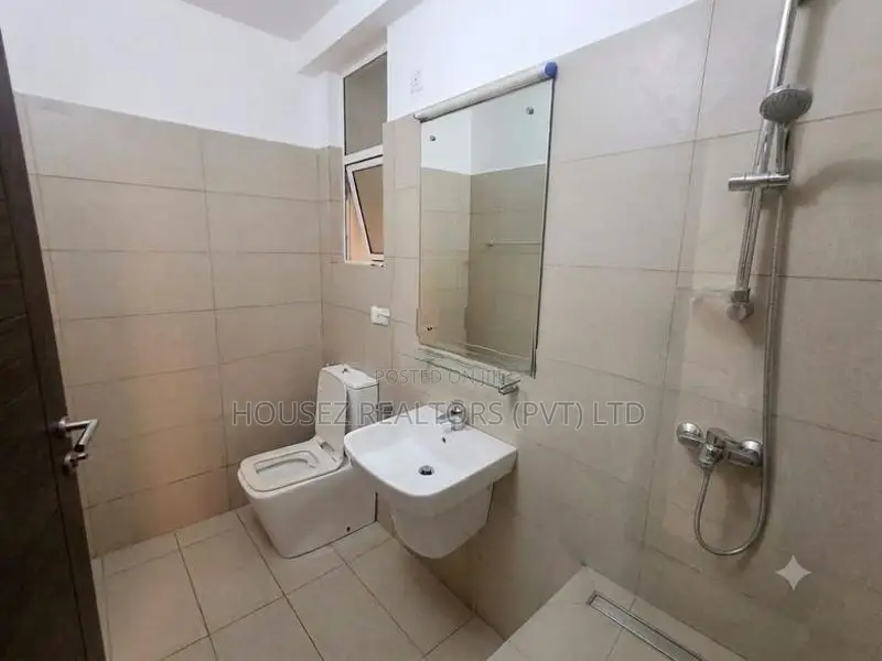 3-Bedroom Apartment for Rent – Sea View Colombo 4