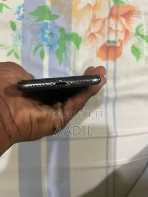 Apple iPhone 8 (Used)