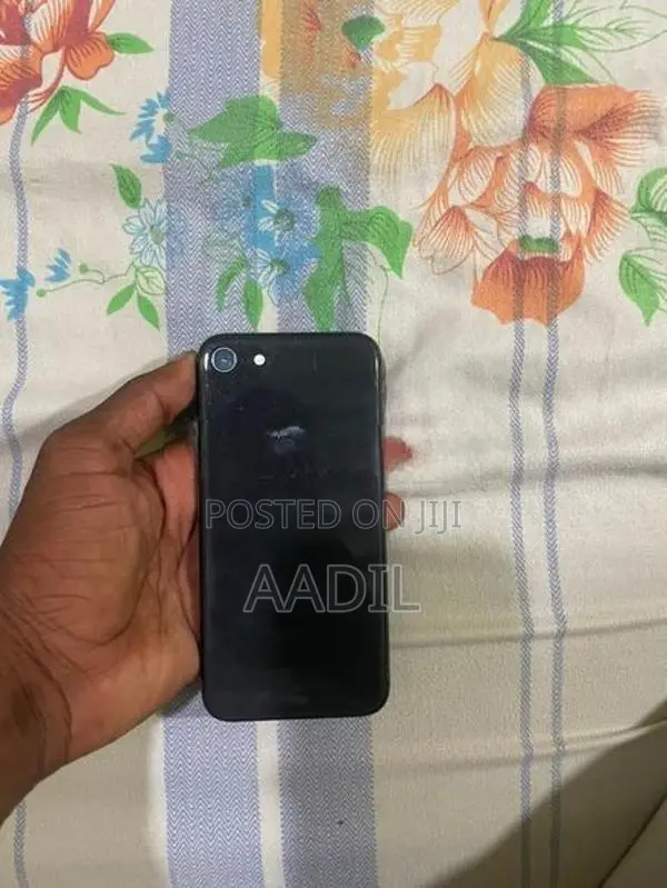 Apple iPhone 8 (Used)