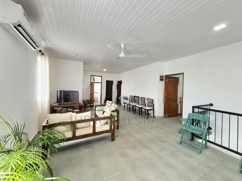 Architect Designed Two Story House For Rent In Nugegoda