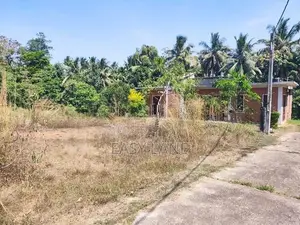 කළගෙඩිහේන නගර සීමාවෙන් පර්චස් 12.5