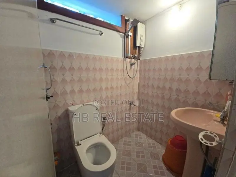 Almost Brand New Two Story House For Sale