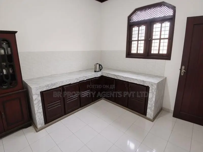 Single Story House for Sale in Wellampitiya